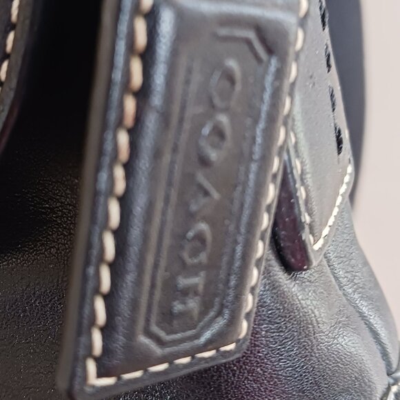Great Condition Like New Coach SOHO Black Leather Flap Buckle Bag - Picture 4 of 8
